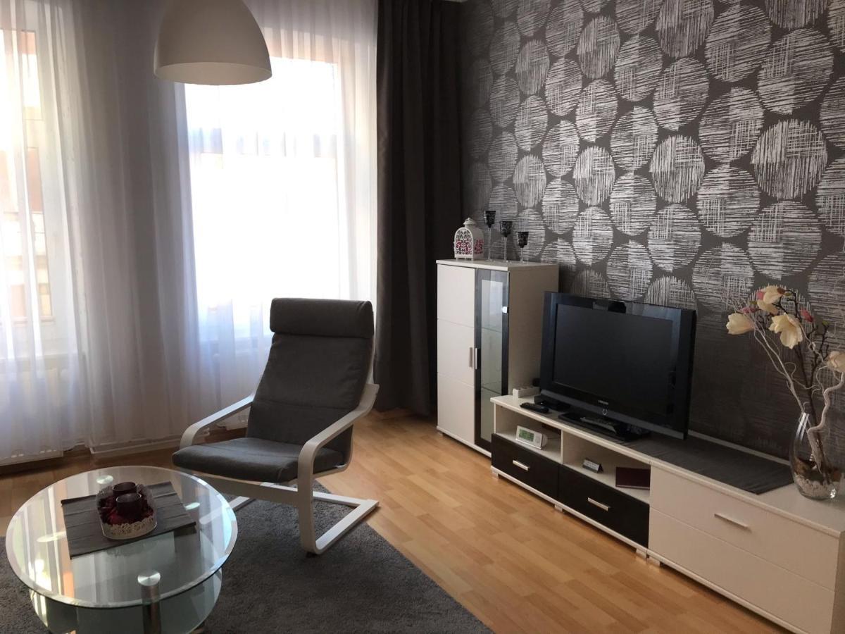 Ferienwohnung Am Schlossparkcenter Schwerin  Exteriör bild