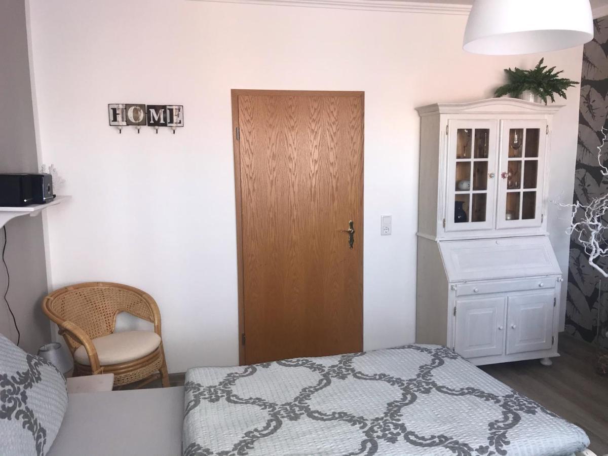 Ferienwohnung Am Schlossparkcenter Schwerin  Exteriör bild